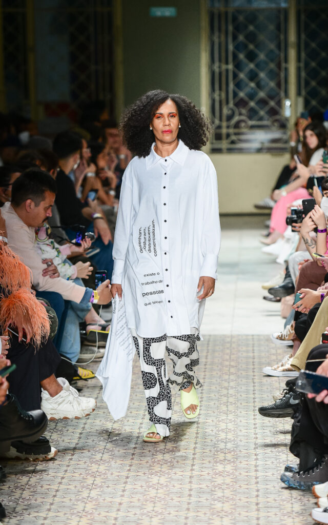 Imagem extra 2 de Desfilando Sonhos: Leila, T. Chris e ModaComVerso na Casa de Criadores