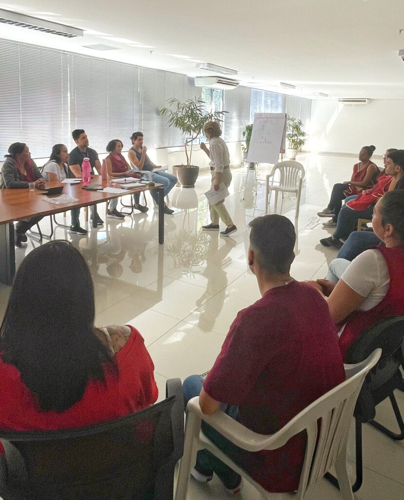 Imagem extra 3 de Treinando Lideranças para o Sucesso em Equipe